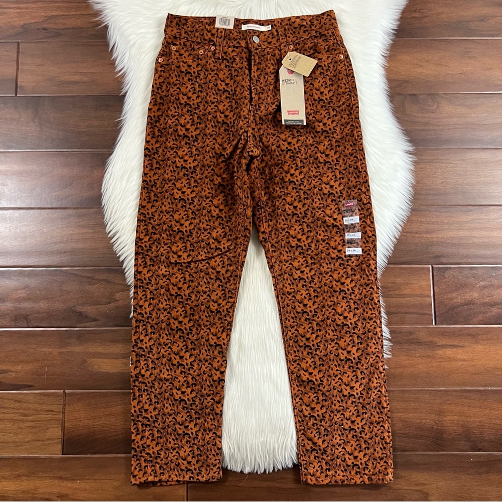 NWT Levi's Size 29 Leopard Ginger Corduroy Wedgie Straight Pants